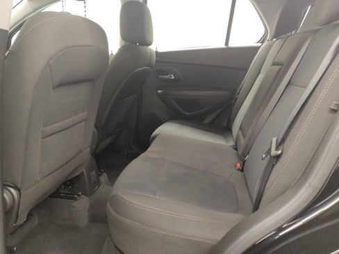 Used 2020 Chevrolet Trax LS FWD image 18