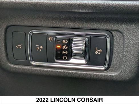 Certified 2022 Lincoln Corsair FWD image 19