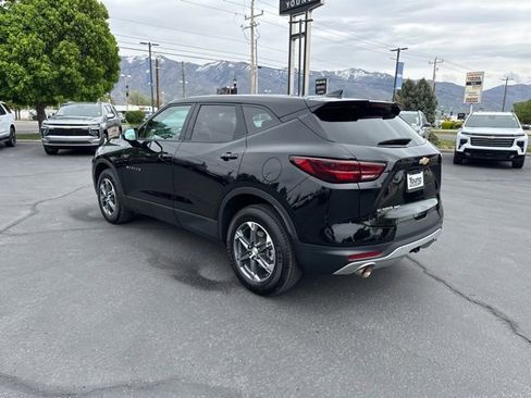 Used 2025 Chevrolet Blazer LT AWD/4WD image 5