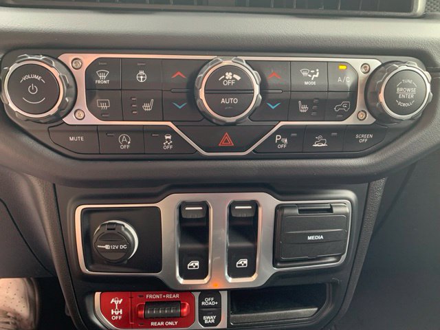 Used 2024 Jeep Wrangler Rubicon AWD/4WD image 29