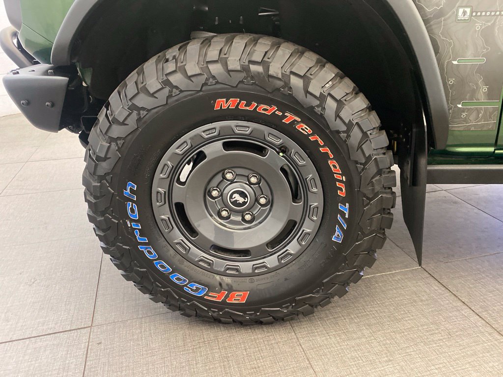 Used 2024 Ford Bronco Everglades AWD/4WD image 9