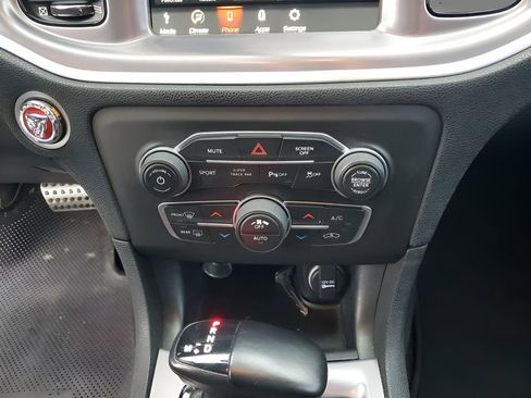 Used 2021 Dodge Charger R/T w/ Blacktop Package image 36