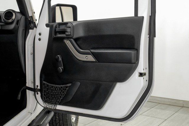 Used 2017 Jeep Wrangler Unlimited Sport AWD/4WD image 41