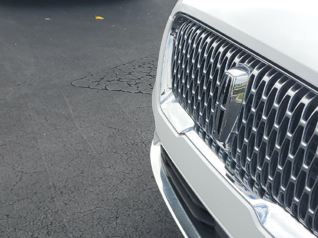 Used 2021 Lincoln Corsair FWD w/ Equipment Group 101A image 9