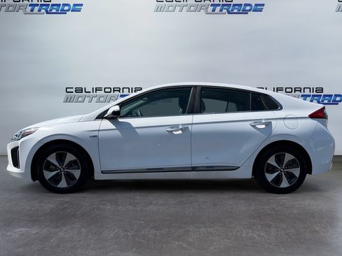 Used 2017 Hyundai Ioniq Limited w/ Limited Ultimate Package 02 FWD image 8