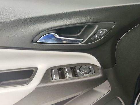 Used 2020 Chevrolet Equinox LS w/ LS Convenience Package FWD image 21