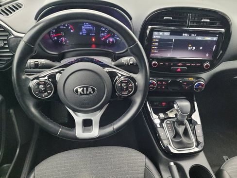 Used 2020 Kia Soul EX image 22