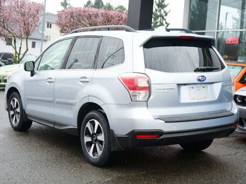 Used 2017 Subaru Forester 2.5i Limited image 2
