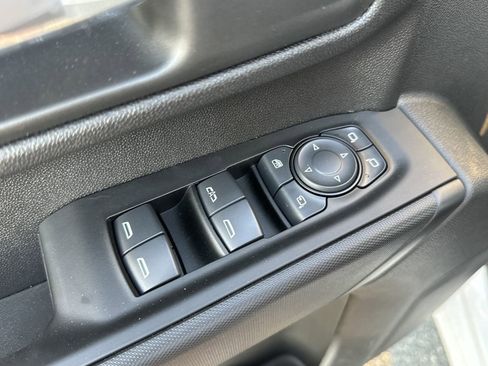 New 2025 GMC Sierra 3500 Pro w/ Convenience Package image 17