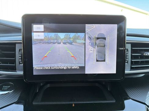 Used 2022 Ford Explorer ST-Line w/ Class IV Trailer Tow Package image 3