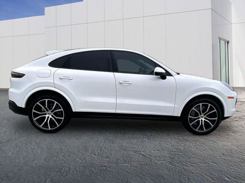 Certified 2023 Porsche Cayenne Platinum Edition AWD/4WD image 8