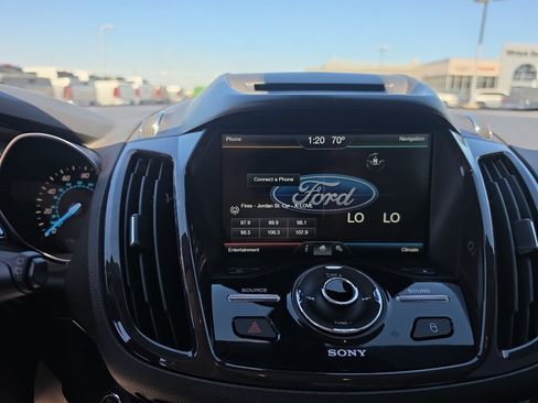 Used 2015 Ford Escape Titanium AWD/4WD image 15