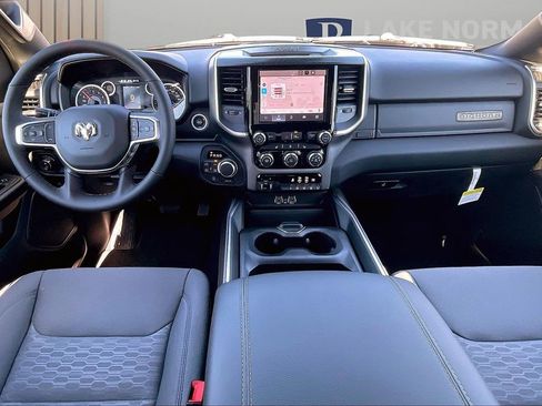New 2026 RAM 1500 Big Horn AWD/4WD image 11