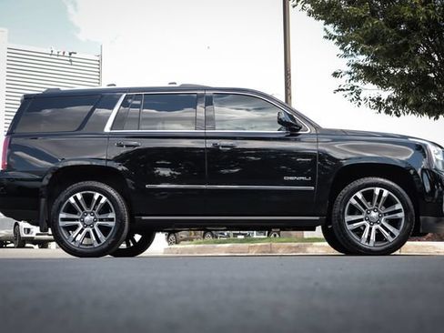Used 2019 GMC Yukon Denali w/ Denali Ultimate Package AWD/4WD image 11