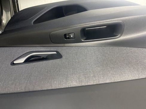 New 2025 Hyundai Elantra Limited image 29