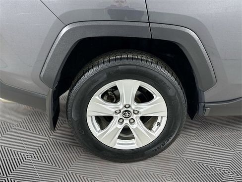 Used 2021 Toyota RAV4 XLE image 15