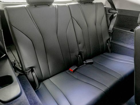 Used 2023 Acura MDX SH-AWD w/ Technology Package image 36