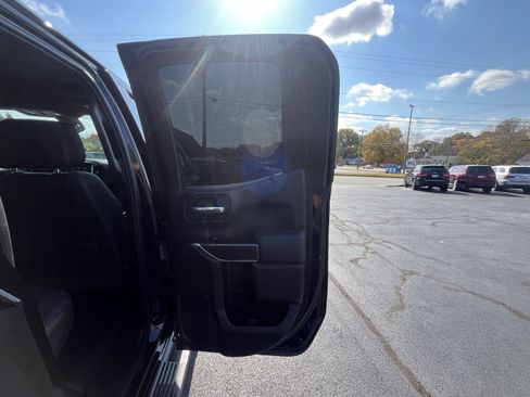 Used 2019 GMC Sierra 1500 AT4 w/ AT4 Premium Package image 16