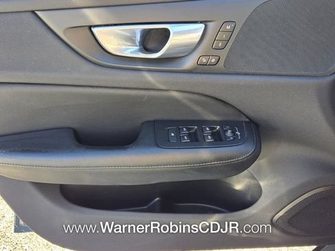 Used 2024 Volvo S60 B5 Core FWD image 31