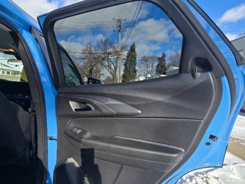 Used 2024 Chevrolet TrailBlazer LT w/ LPO, Blackout Package image 42