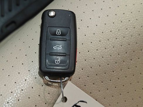 Used 2013 Volkswagen Jetta SE image 9