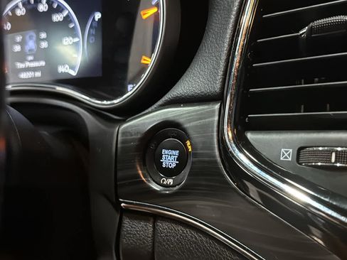 Used 2020 Jeep Grand Cherokee Limited AWD/4WD image 21