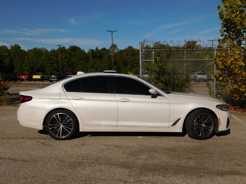Used 2022 BMW 530i xDrive w/ Executive Package AWD/4WD image 5