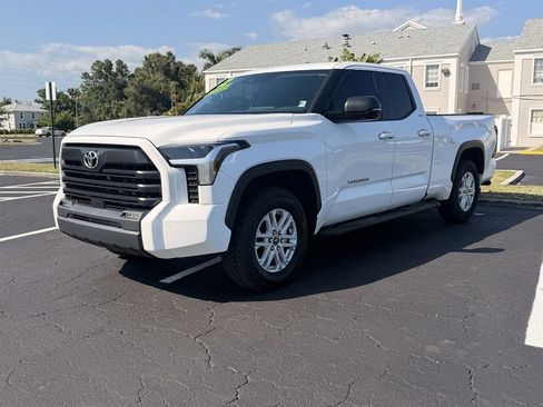Used 2022 Toyota Tundra SR5 w/ SR5 Premium Package AWD/4WD image 1
