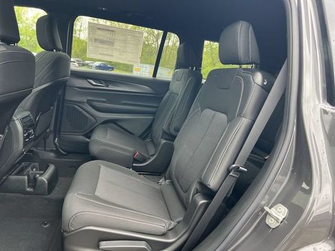New 2026 Jeep Grand Cherokee L 4WD image 25