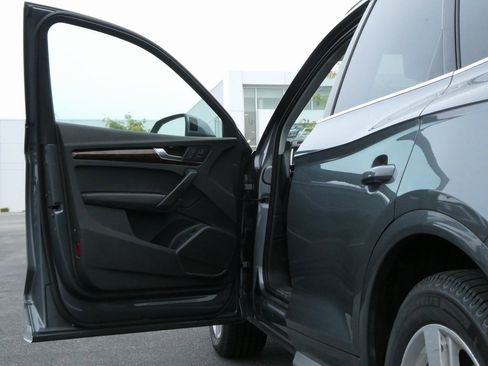 Used 2018 Audi Q5 2.0T Premium Plus w/ Premium Plus Package image 26