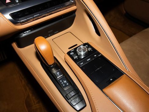 Used 2021 Lexus LC 500 Coupe w/ Performance Package RWD image 38