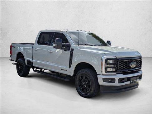 Used 2025 Ford F250 Lariat w/ Black Appearance Package AWD/4WD image 3