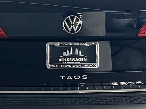 Used 2023 Volkswagen Taos SE w/ Panoramic Sunroof Package AWD/4WD image 34