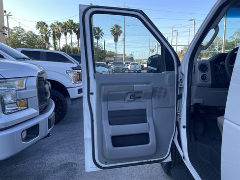 Used 2012 Ford E-350 and Econoline 350 XL w/ PWR Windows & Locks Group image 33