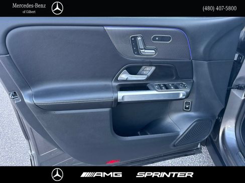 Certified 2022 Mercedes-Benz GLB 250 4MATIC w/ Premium Package Lite image 13