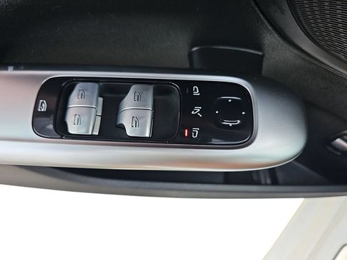 Used 2023 Mercedes-Benz C 300 Sedan image 27