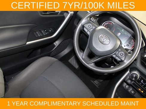 Used 2023 Toyota RAV4 LE AWD/4WD image 17