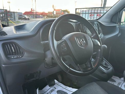 Used 2020 RAM ProMaster City Tradesman SLT image 11