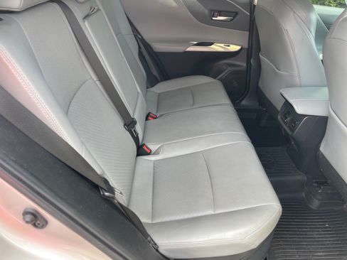 Used 2022 Toyota Venza Limited AWD/4WD image 18