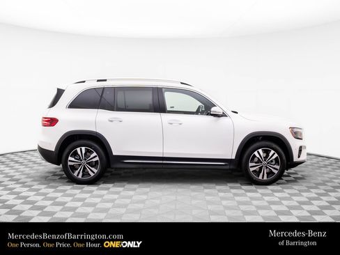 New 2025 Mercedes-Benz GLB 250 4MATIC image 7