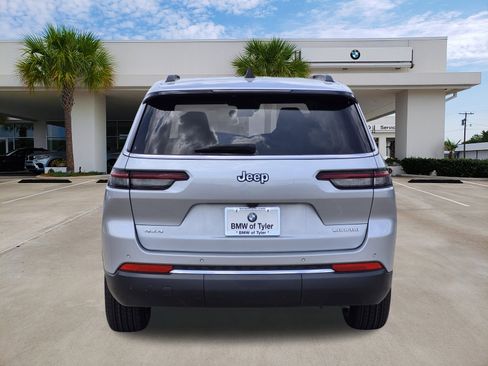 Used 2024 Jeep Grand Cherokee L Laredo w/ Luxury Tech Group I AWD/4WD image 5