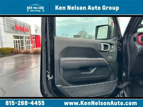 Used 2022 Jeep Wrangler Unlimited Rubicon image 26