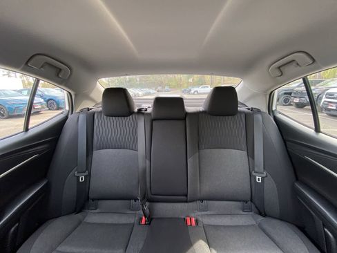 Used 2025 Toyota Camry LE image 28