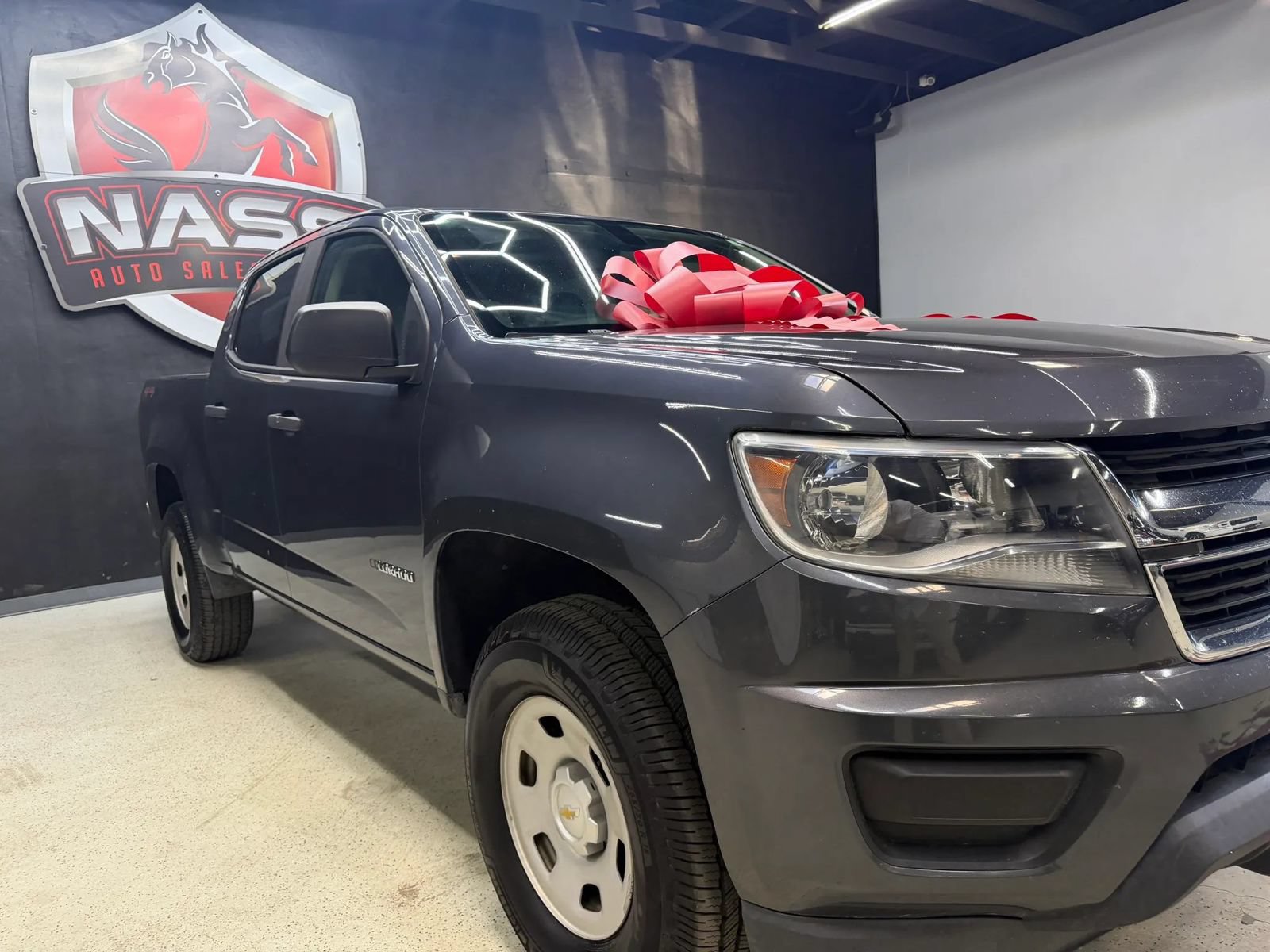 Used 2017 Chevrolet Colorado W/T w/ WT Convenience Package AWD/4WD image 4