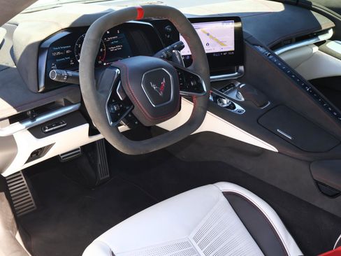 Used 2023 Chevrolet Corvette Stingray Premium Conv image 15