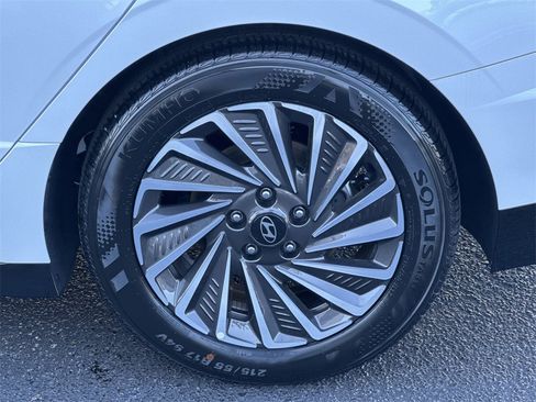 Used 2025 Hyundai Sonata SEL image 19