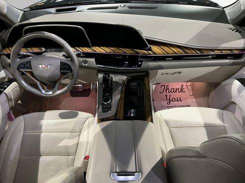 Used 2022 Cadillac Escalade Sport Platinum image 40