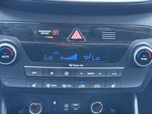 Used 2020 Hyundai Tucson Sport FWD image 28