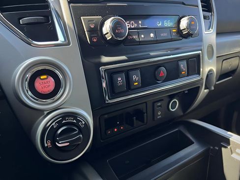 Used 2018 Nissan Titan PRO-4X w/ Pro-4x Utility Package AWD/4WD image 53