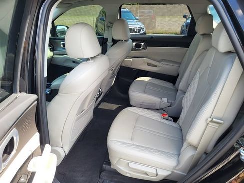 Certified 2023 Kia Sorento SX AWD/4WD image 14